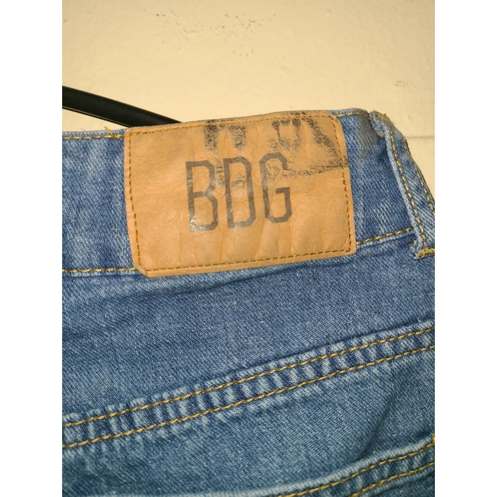 Women's BDG Jeans Size 24 Blue Denim - Picture 3 of 5